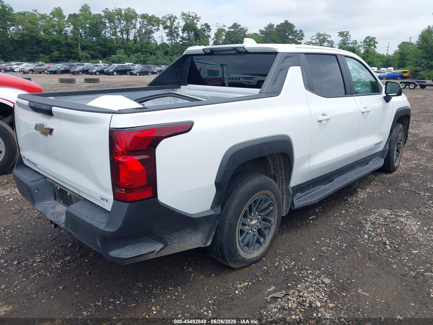 2024 CHEVROLET SILVERADO EV auction photo 4