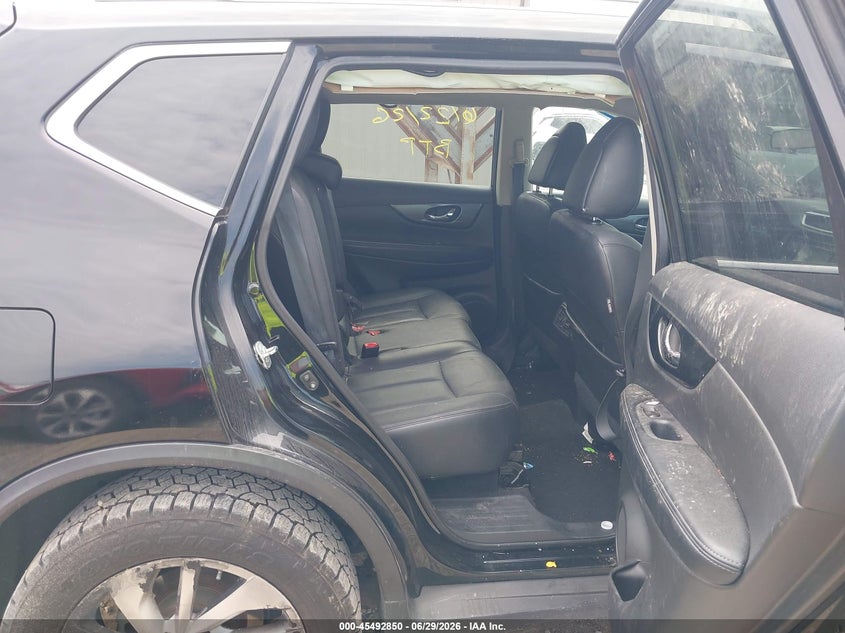 2014 NISSAN ROGUE auction photo 8