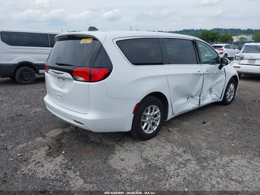 Vin: 2c4rc1cg8mr556985, lot: 45991106, chrysler voyager lx 20214