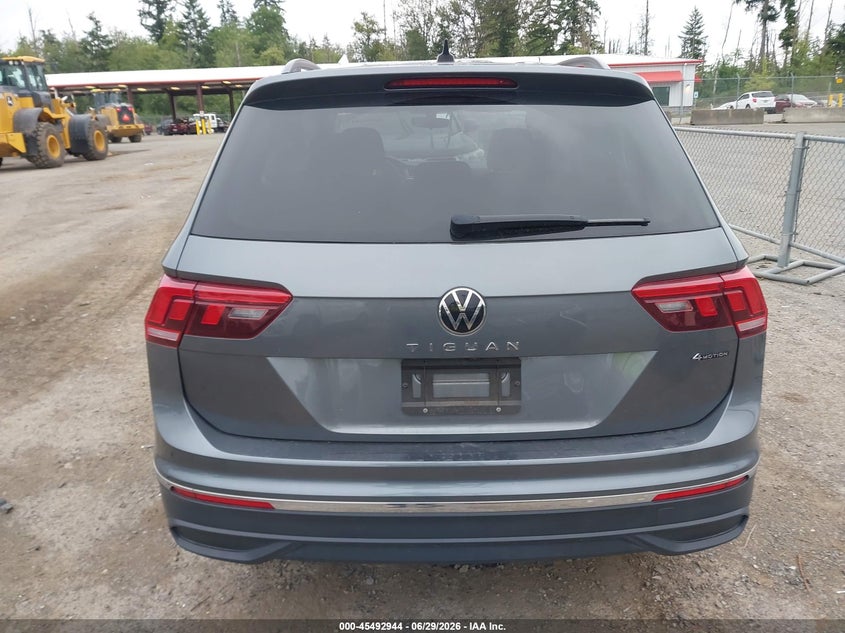 2023 VOLKSWAGEN TIGUAN 2.0T S — Фото 16