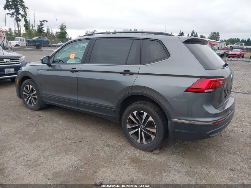 2023 VOLKSWAGEN TIGUAN 2.0T S — Фото 3