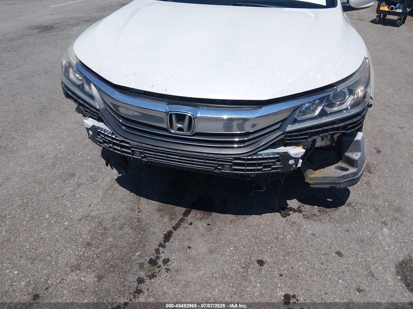2017 HONDA ACCORD auction photo 6