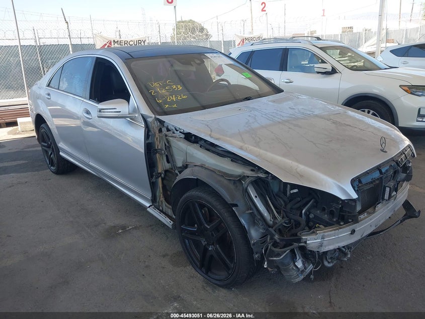 2012 MERCEDES-BENZ S 550 — zdjęcie z aukcji
