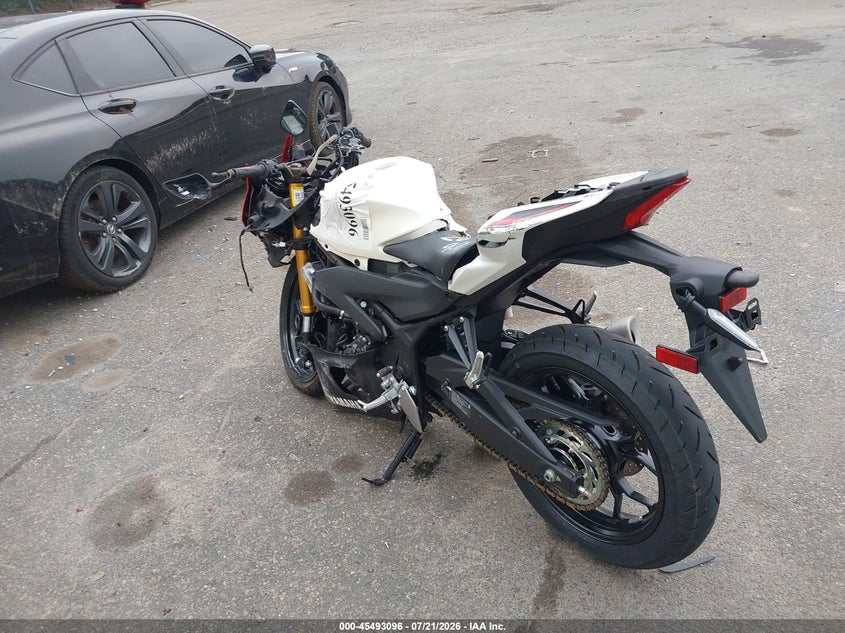YAMAHA YFZ320 2026