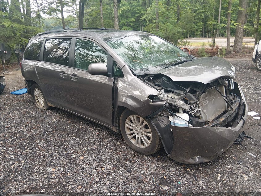 2015 Toyota Sienna