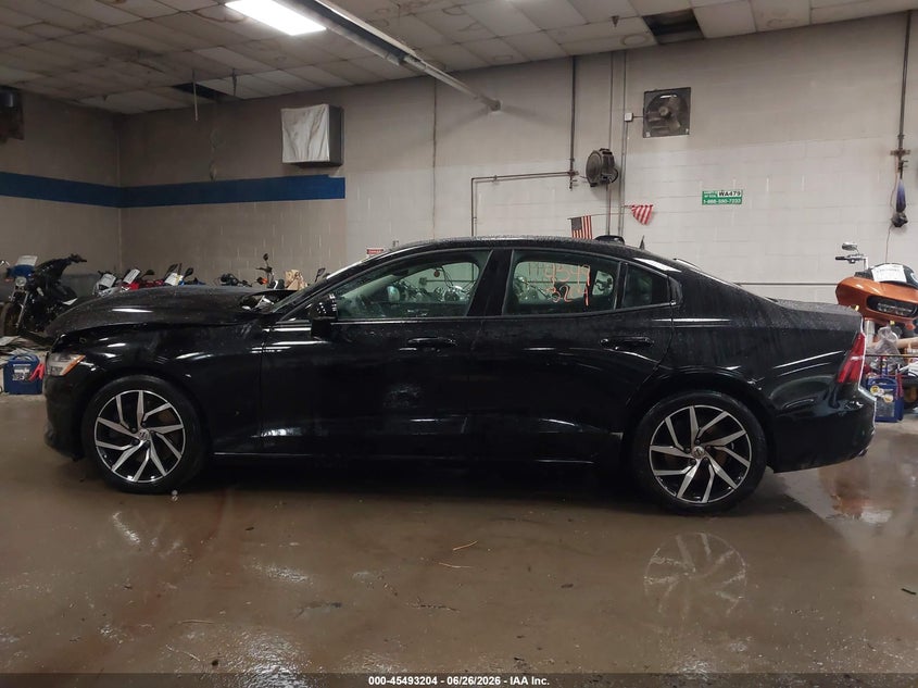 2019 Volvo S60 T6 Momentum VIN: 7JRA22TK8KG004817 Lot: 45493204