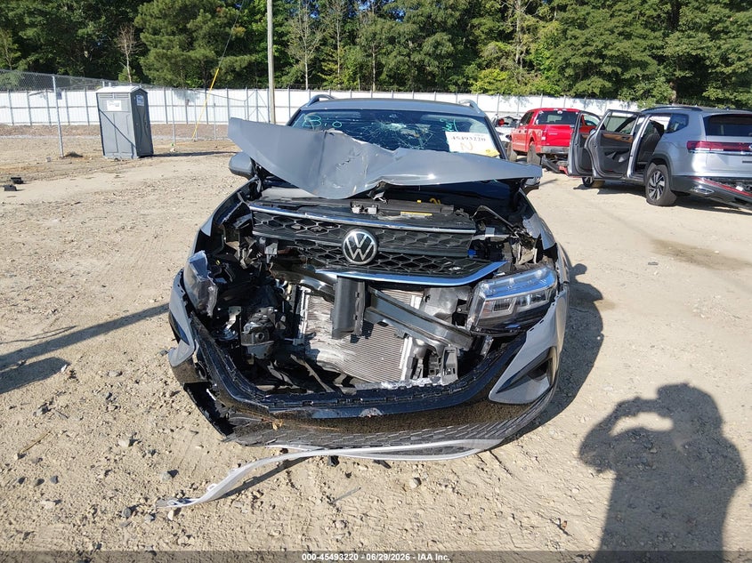 2022 Volkswagen Taos 1.5T Se VIN: 3VVSX7B26NM042657 Lot: 45493220