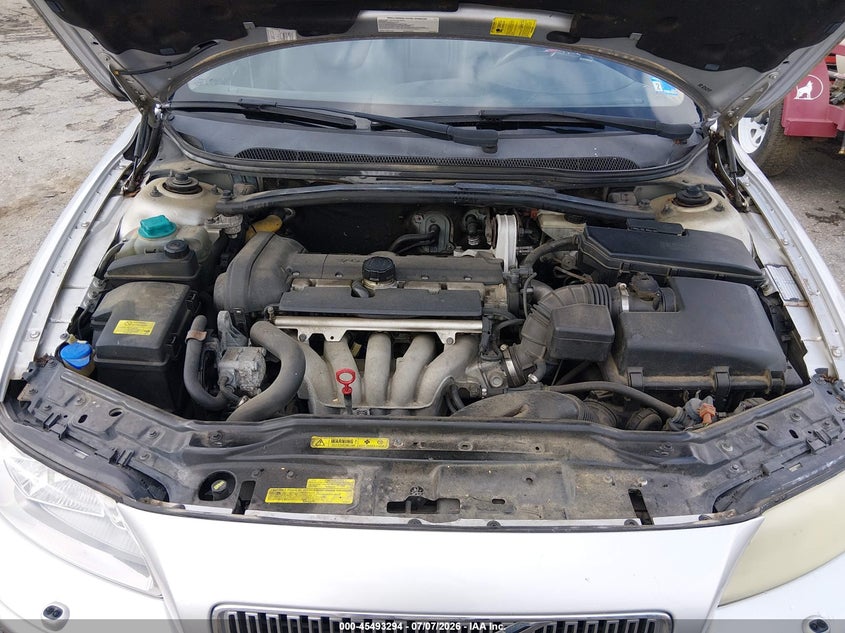 2005 Volvo V70 2.4 A/2.4 A Sr/2.4 M/2.4 M Sr VIN: YV1SW612451510759 Lot: 45493294