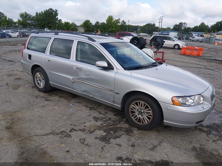 2005 Volvo V70