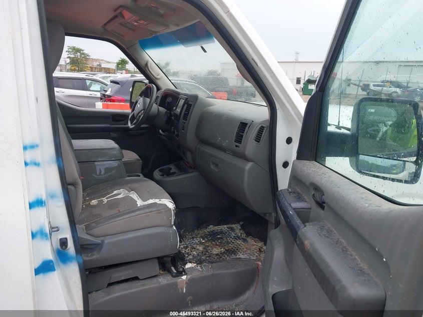 2019 NISSAN NV CARGO NV2500 HD auction photo 5