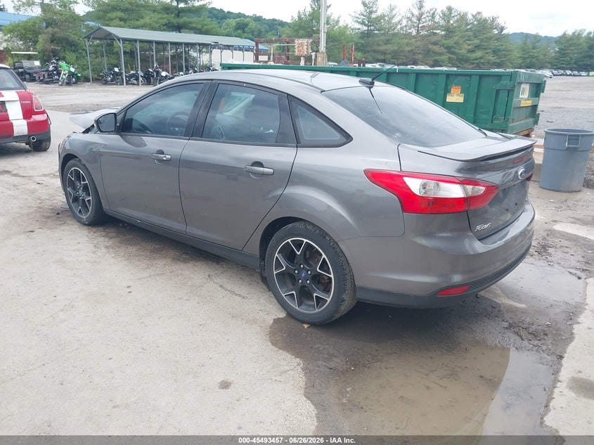 Vin: 1fahp3f20cl303507, lot: 45991654, ford focus se 20123