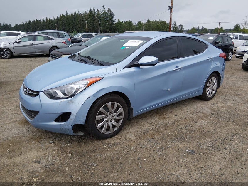 2013 HYUNDAI ELANTRA auction photo 2