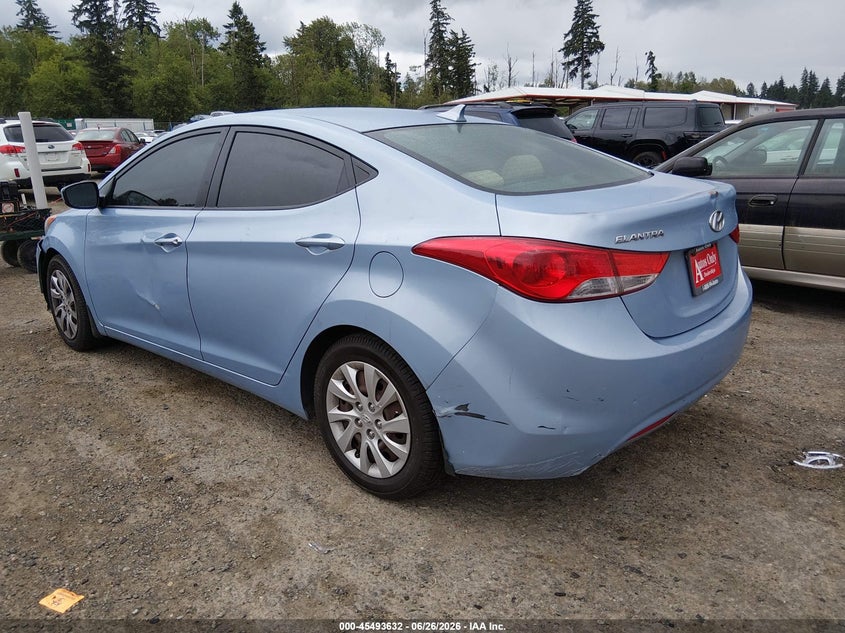 2013 HYUNDAI ELANTRA auction photo 3