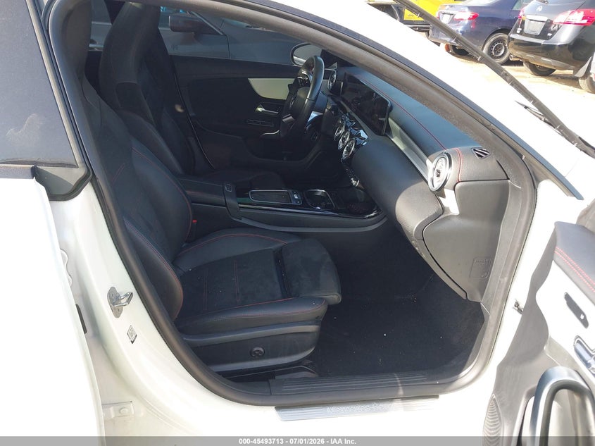 MERCEDES-BENZ CLA 250 COUPE 2024 VIN W1K5J4HB2RN452392
