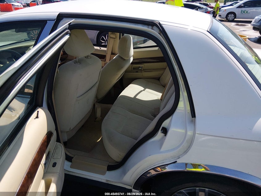 2006 Mercury Grand Marquis Gs VIN: 2MEFM74V36X612733 Lot: 45493741