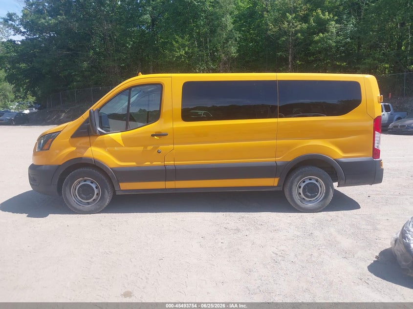 AtlanticExpress - Ford Transit-150