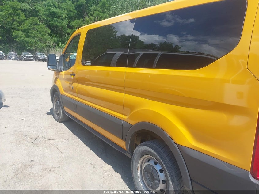 AtlanticExpress - Ford Transit-150