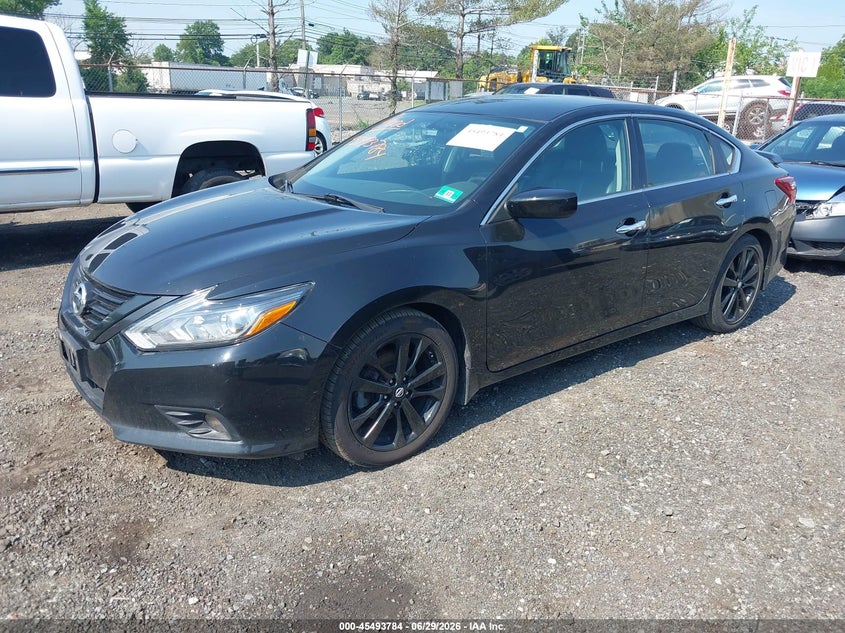 2018 NISSAN ALTIMA auction photo 2