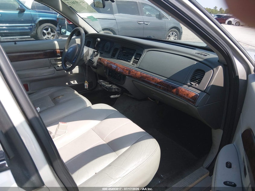 2004 MERCURY GRAND MARQUIS auction photo 5