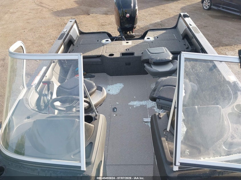 2020 CRESTLINER OTHER auction photo 8