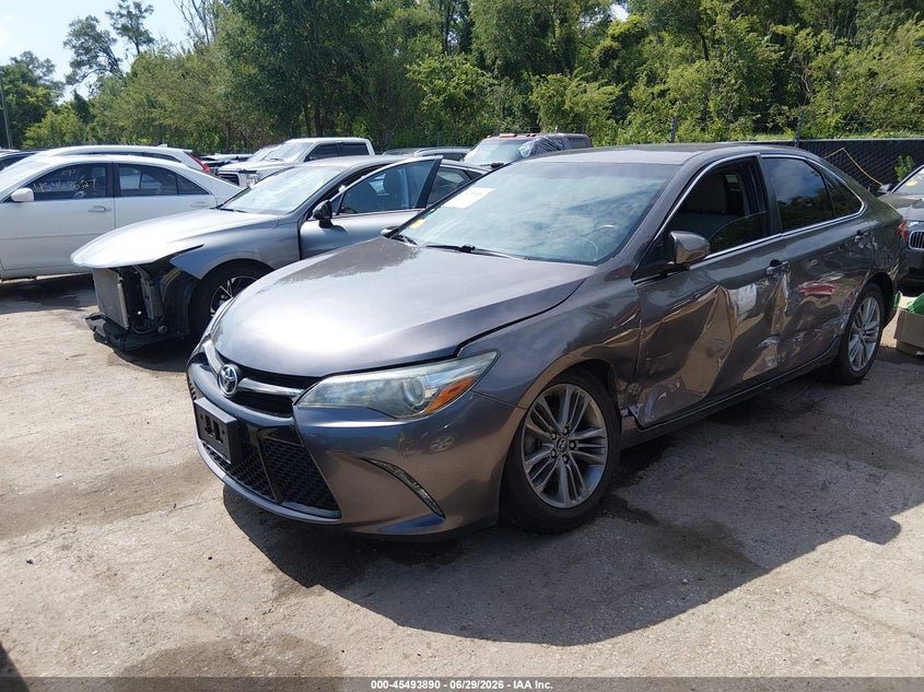 Фото 2 - TOYOTA CAMRY