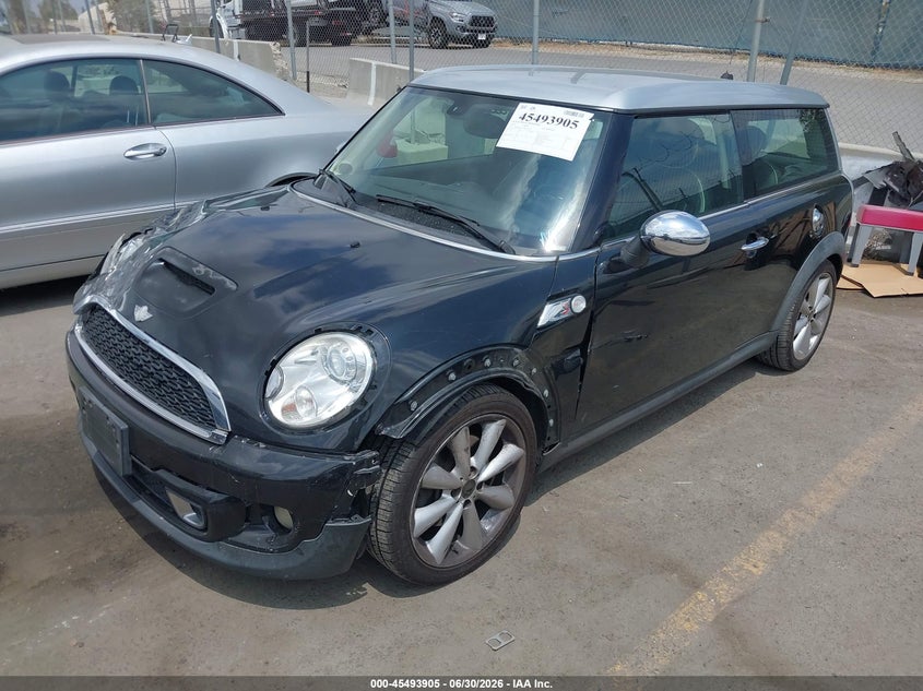 2013 MINI CLUBMAN auction photo 2