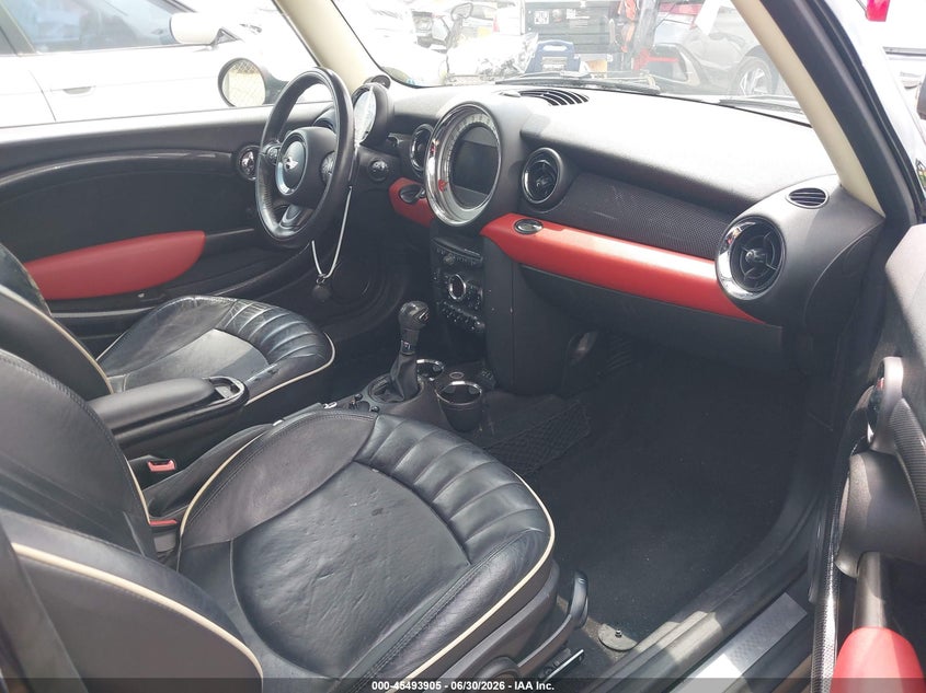 2013 MINI CLUBMAN auction photo 5