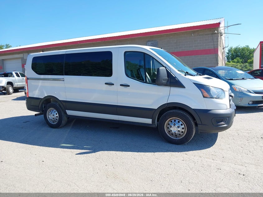 AtlanticExpress - Ford Transit-150