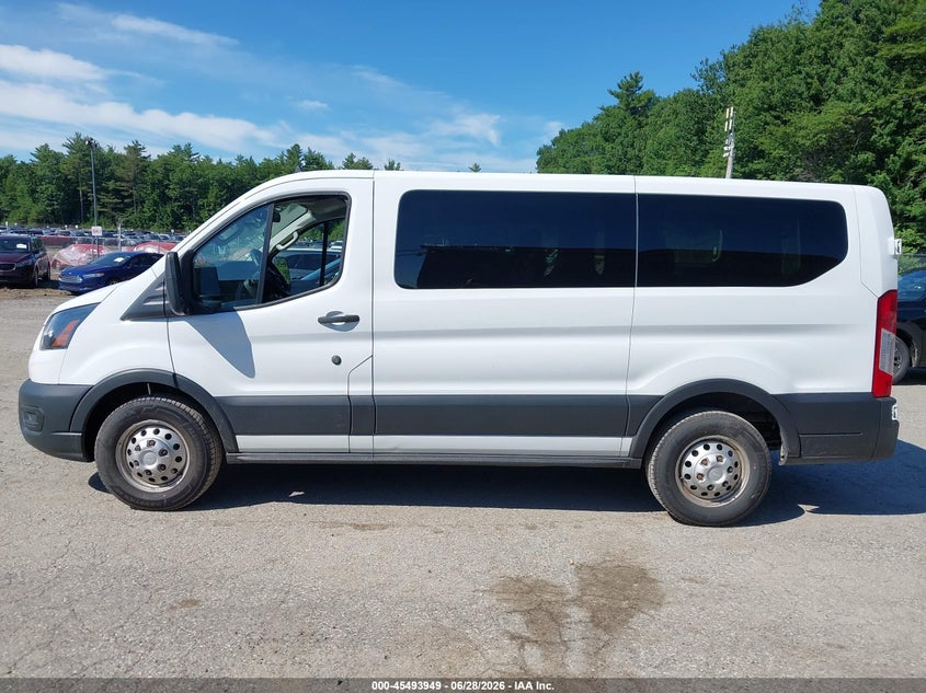 AtlanticExpress - Ford Transit-150