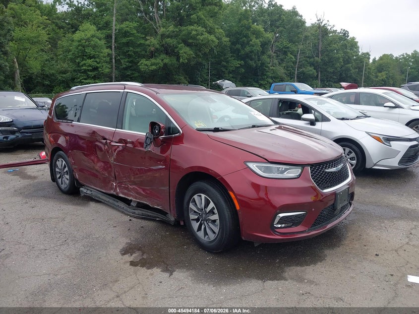 Vin: 2c4rc1l72mr569103, lot: 45992381, chrysler pacifica hybrid touring l 2021 img_1