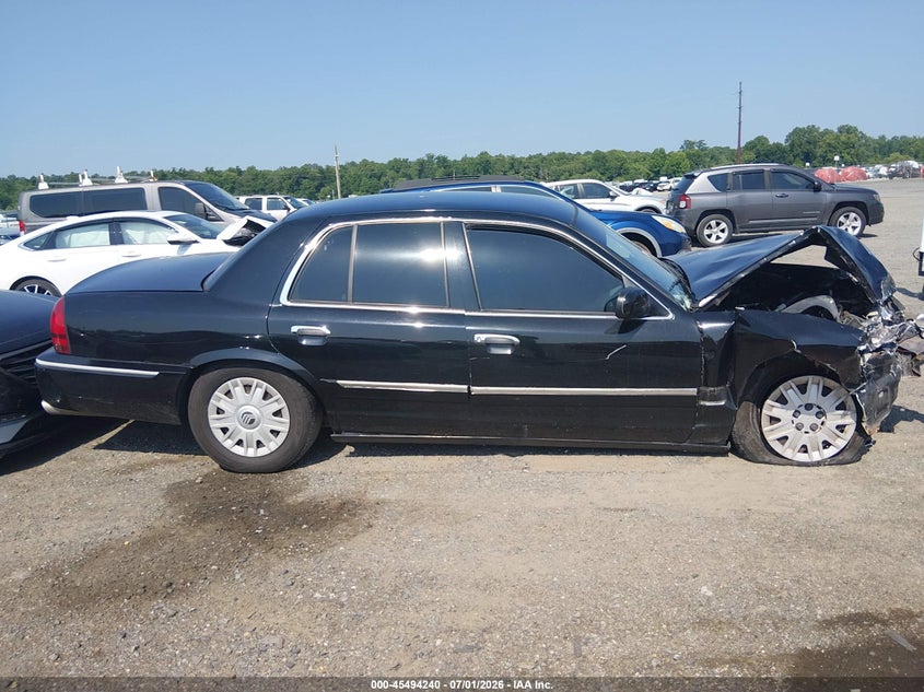 2004 Mercury Grand Marquis Gs VIN: 2MEFM74W74X665652 Lot: 45494240