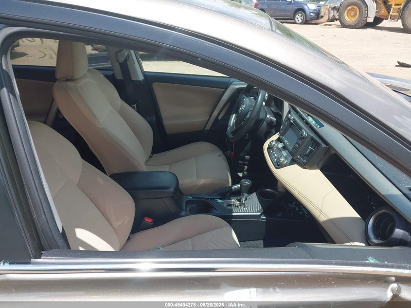 2015 TOYOTA RAV4 auction photo 5