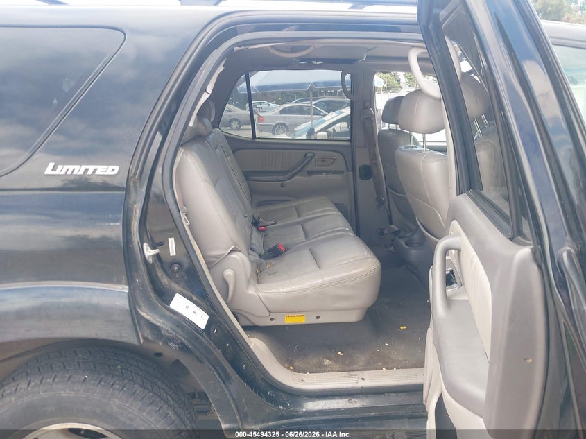 2001 Toyota Sequoia Limited V8 VIN: 5TDZT38A31S011201 Lot: 45494325