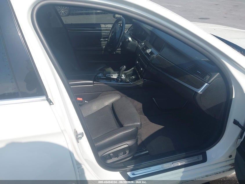 2014 BMW 550I auction photo 5