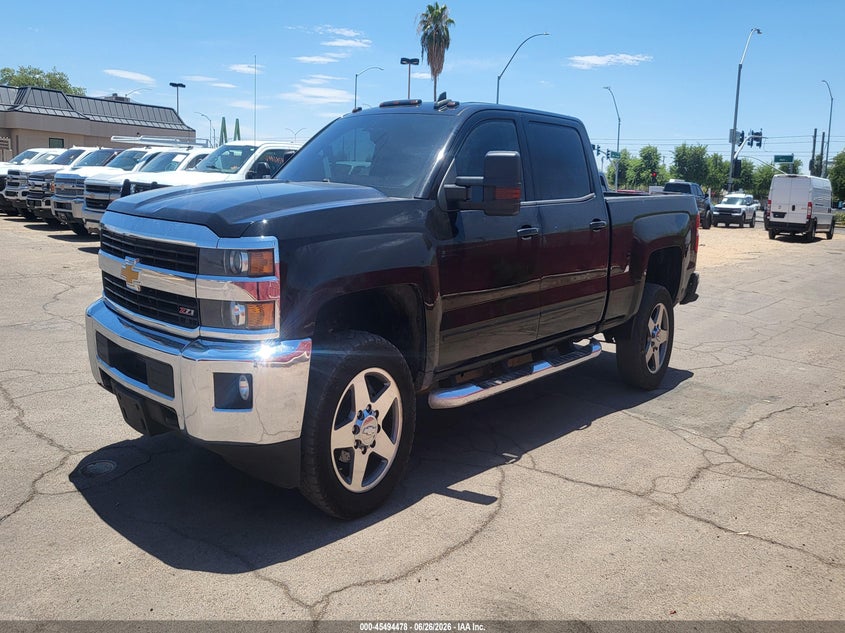 2017 Chevrolet Silverado, Звичайний знос, IAAI, VIN 1GC1KVEG0HF195785 — фото 2