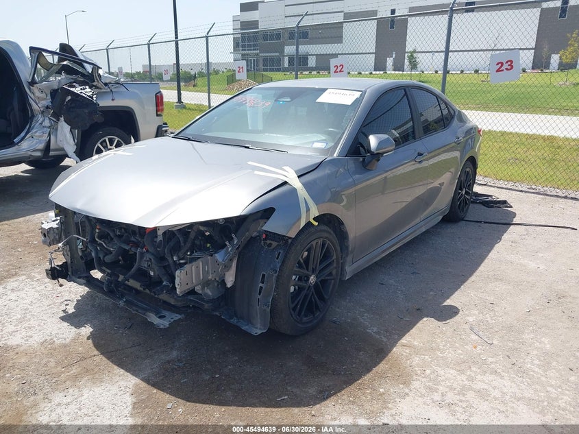 2025 Toyota Camry, Front End, IAAI, VIN 4T1DAACK4SU625669 — photo 2