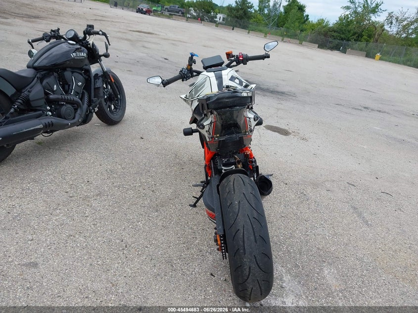 2020 Ktm 1290 Super Duke R VIN: VBKV39408LM925732 Lot: 45494683