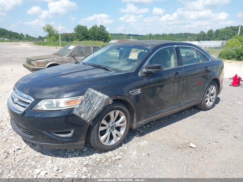 2011 Ford Taurus, Normal Wear & Tear, IAAI, VIN 1FAHP2EW8BG116392 — photo 2