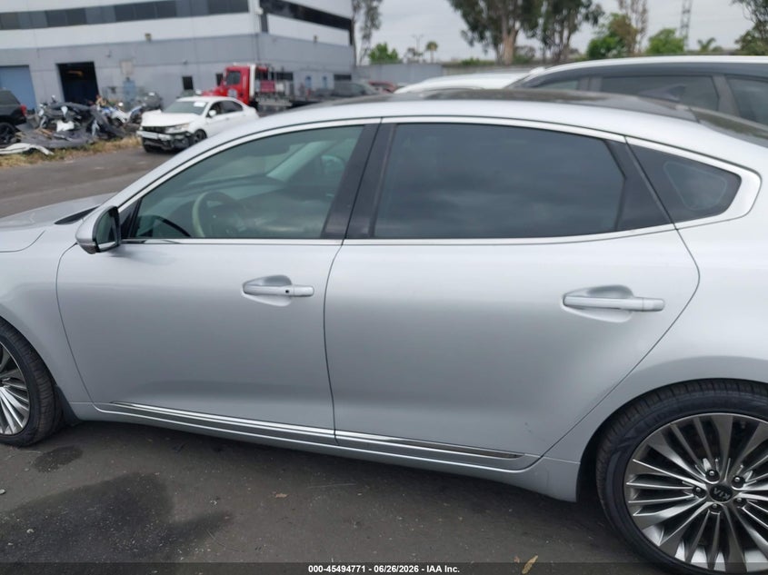 2017 Kia Cadenza Limited VIN: KNALC4J18H5070358 Lot: 45494771