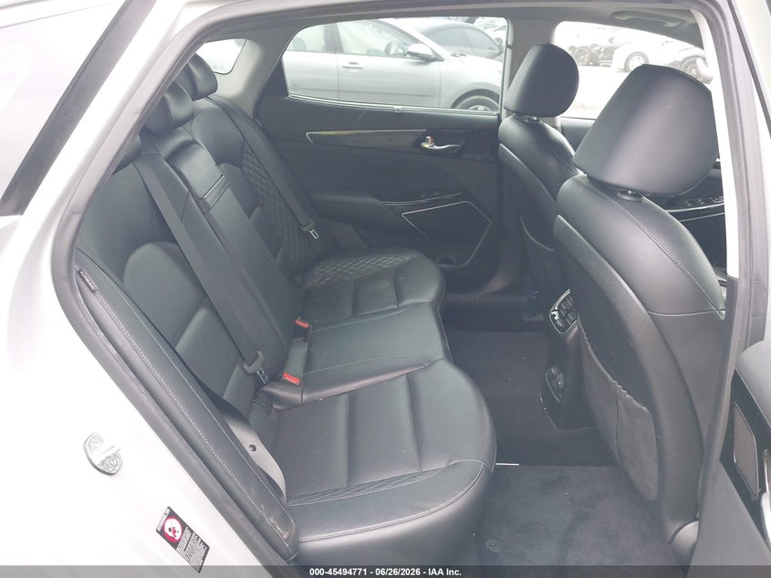 2017 Kia Cadenza Limited VIN: KNALC4J18H5070358 Lot: 45494771