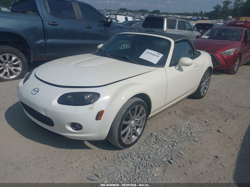 2006 MAZDA MX-5 MIATA auction photo 2