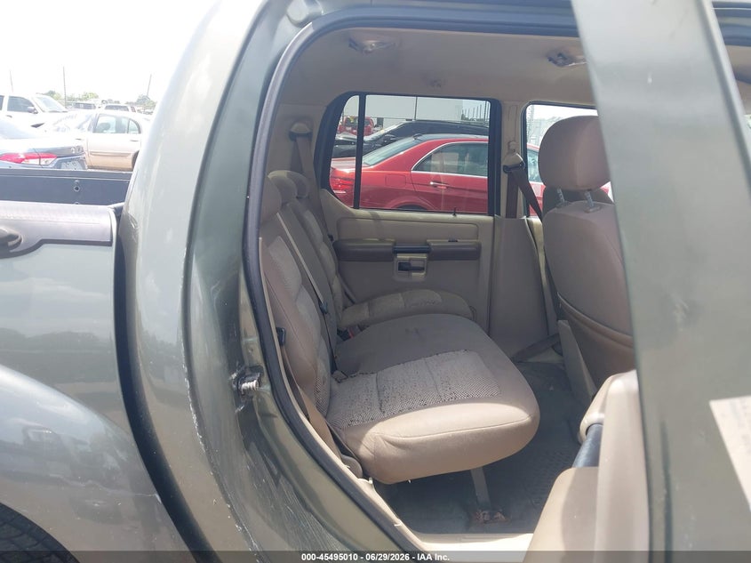 2004 Ford Explorer Sport Trac Adrenalin/Xls/Xlt VIN: 1FMZU67K64UA62051 Lot: 45495010