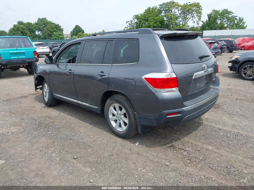 Vin: 5tdbk3eh4cs093884, lot: 45993247, toyota highlander base v6 20123