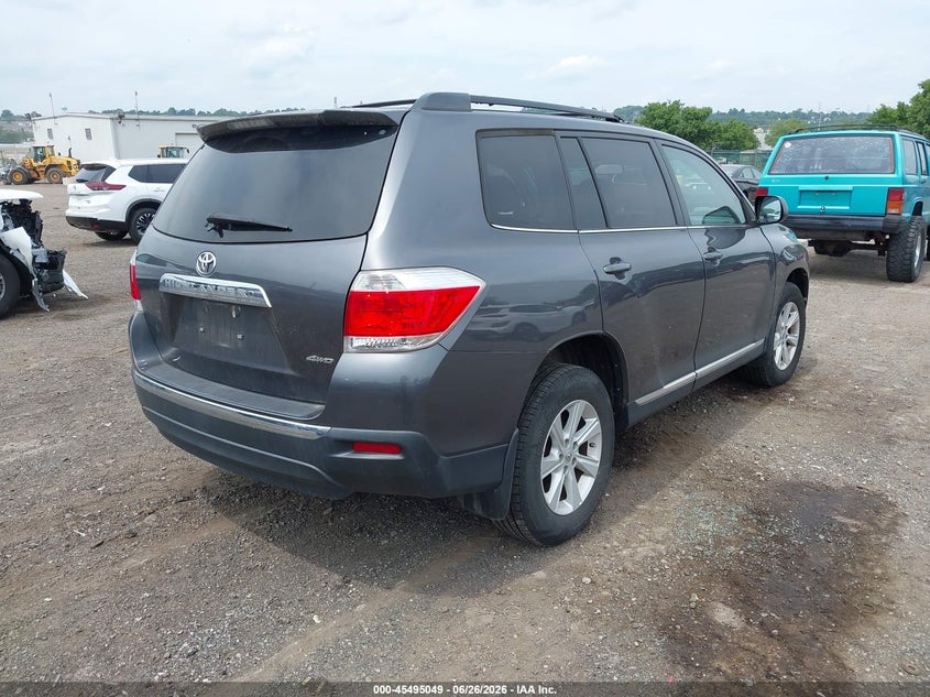 Vin: 5tdbk3eh4cs093884, lot: 45993247, toyota highlander base v6 20124