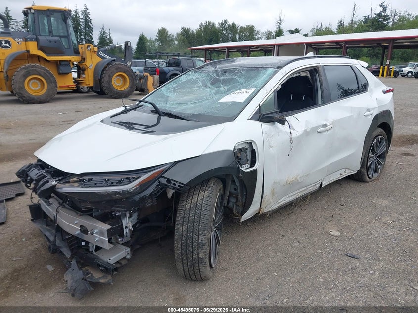 2024 TOYOTA BZ4X auction photo 6