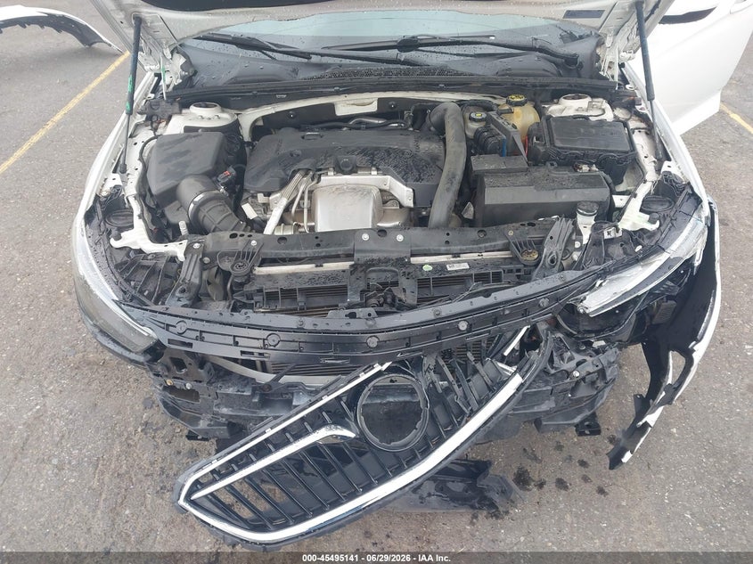 2018 Buick Regal Sportback Preferred VIN: W04GL6SX2J1057728 Lot: 45495141