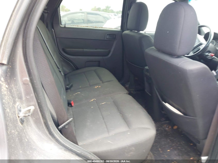 2011 FORD ESCAPE auction photo 8