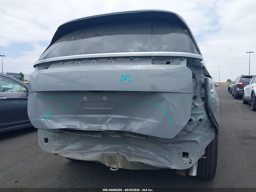 2025 KIA CARNIVAL MPV auction photo 6