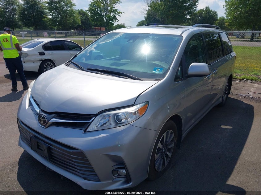 2018 Toyota Sienna, Правый зад, IAAI, VIN 5TDDZ3DC3JS207476 — фото 2