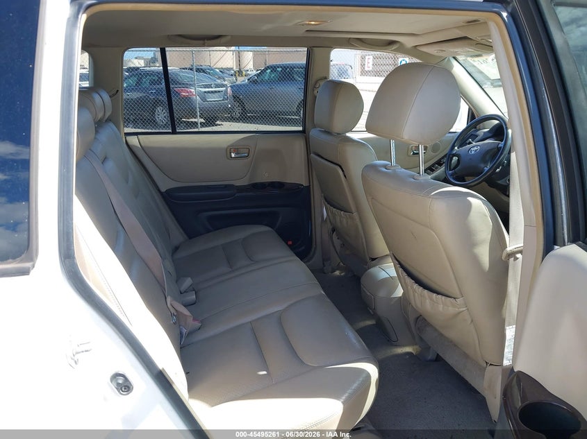 2002 TOYOTA HIGHLANDER auction photo 8